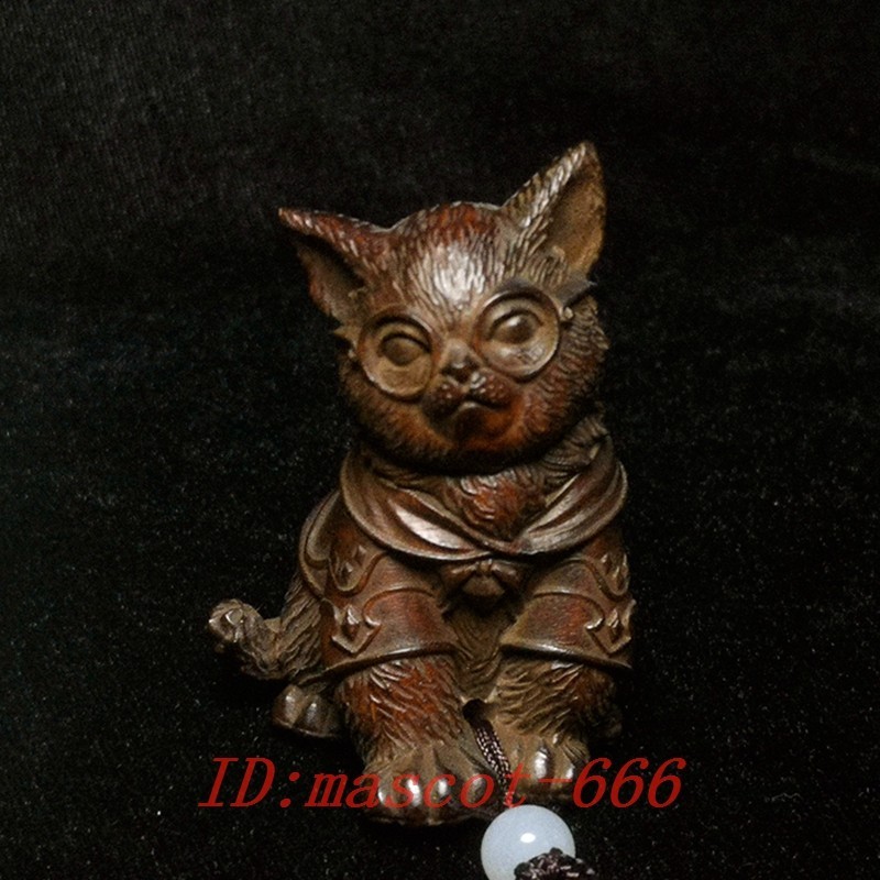 H 2.3 inch Chinese boxwood hand carved cat Figure statue netsuke Collection Gift