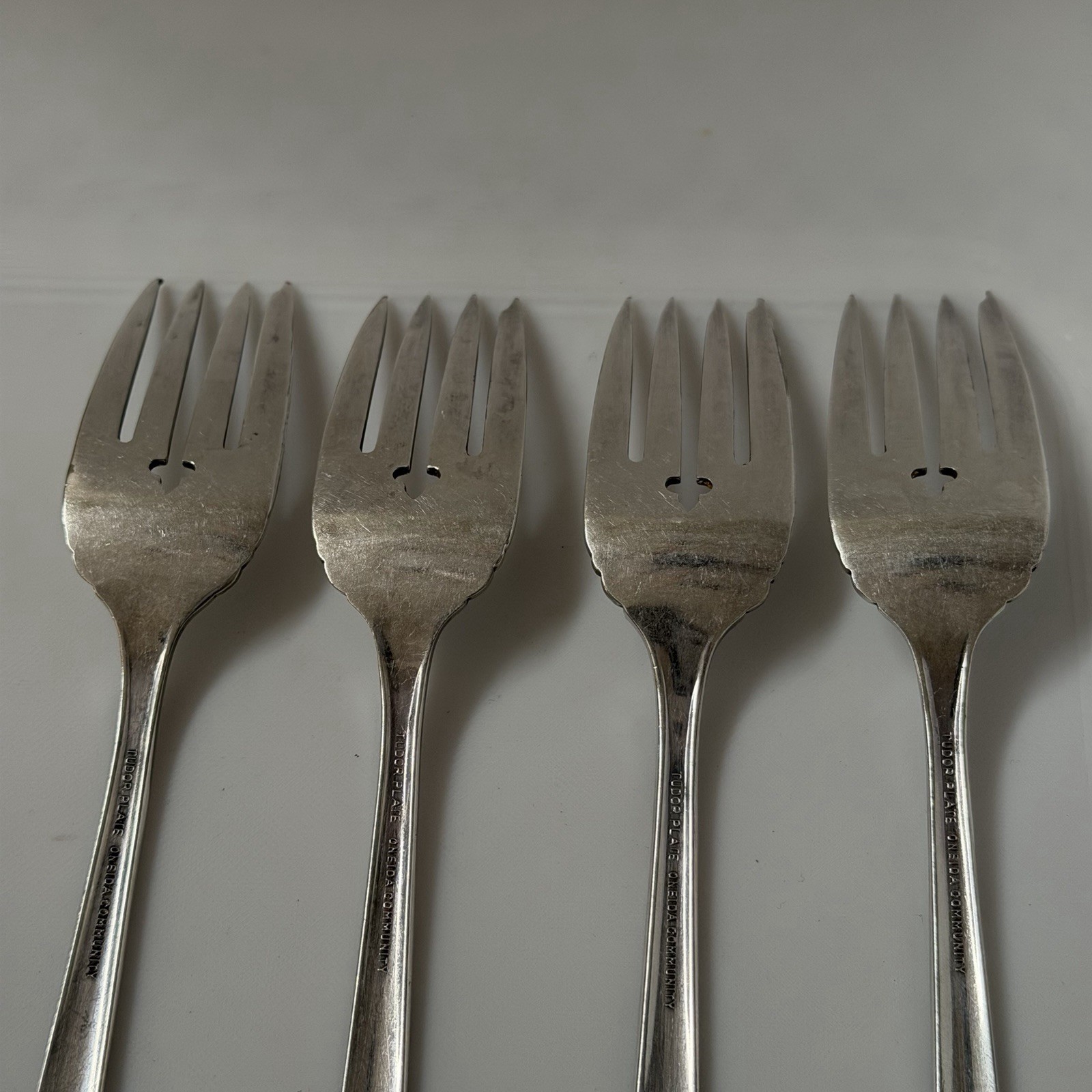 4pc Oneida Royal York Silverplate Salad Fork 6 1/2” Tudor Community 1937