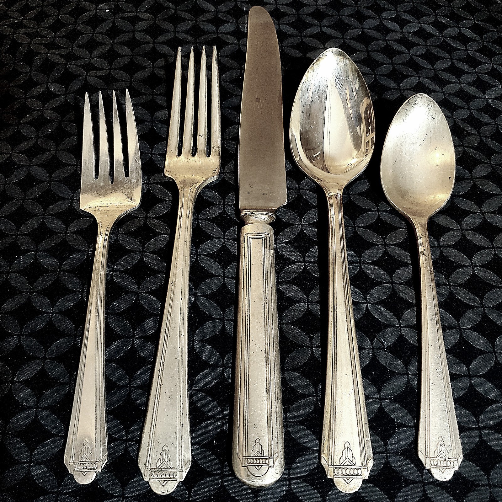 1 PLACE SETTING ONEIDA COMMUNITY BARBARA / GLAMOUR ART DECO 1931 5 PC