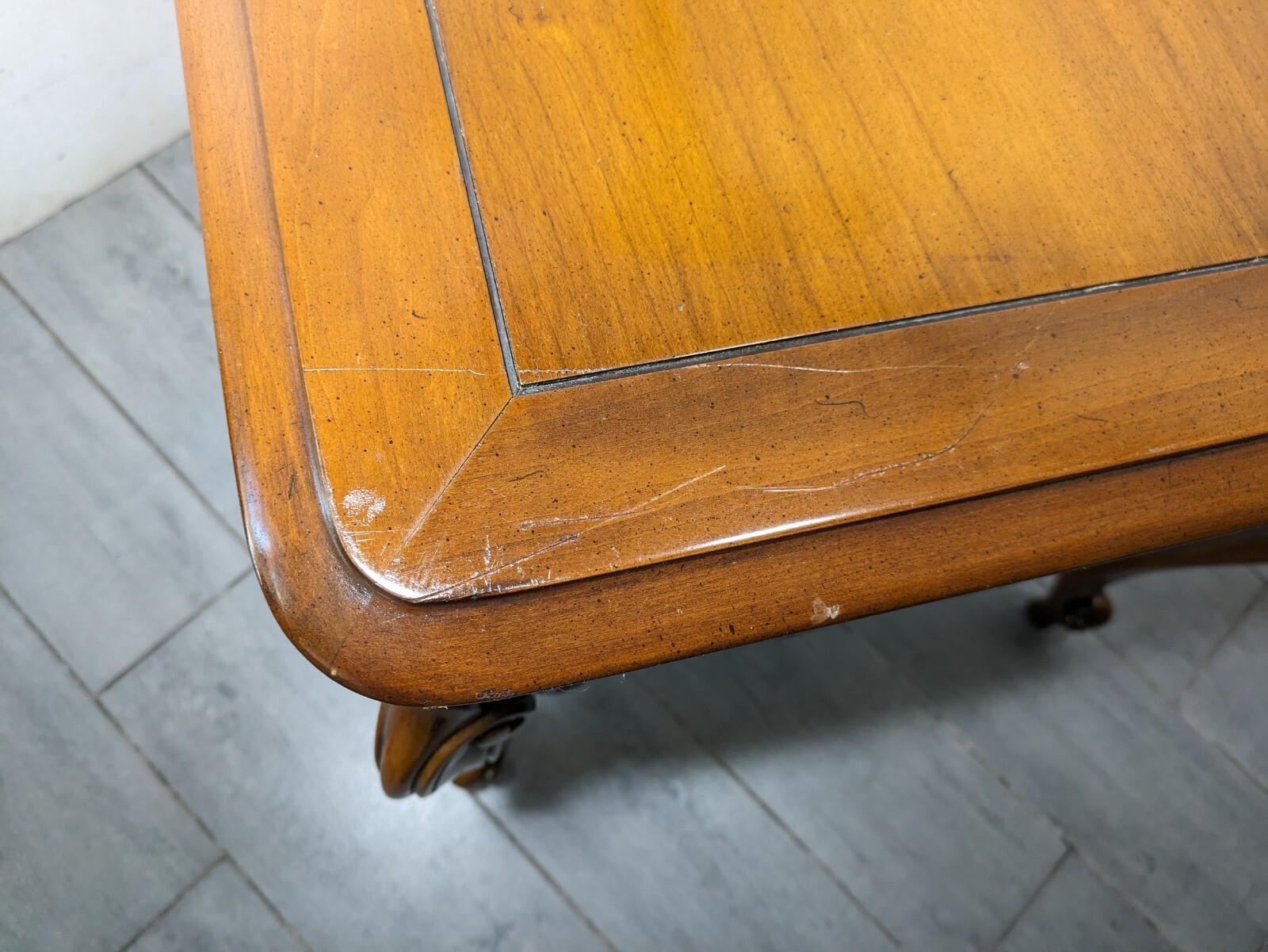 Vintage Weiman Rockwood French Country Provincial Louis XV Cherry End Table A
