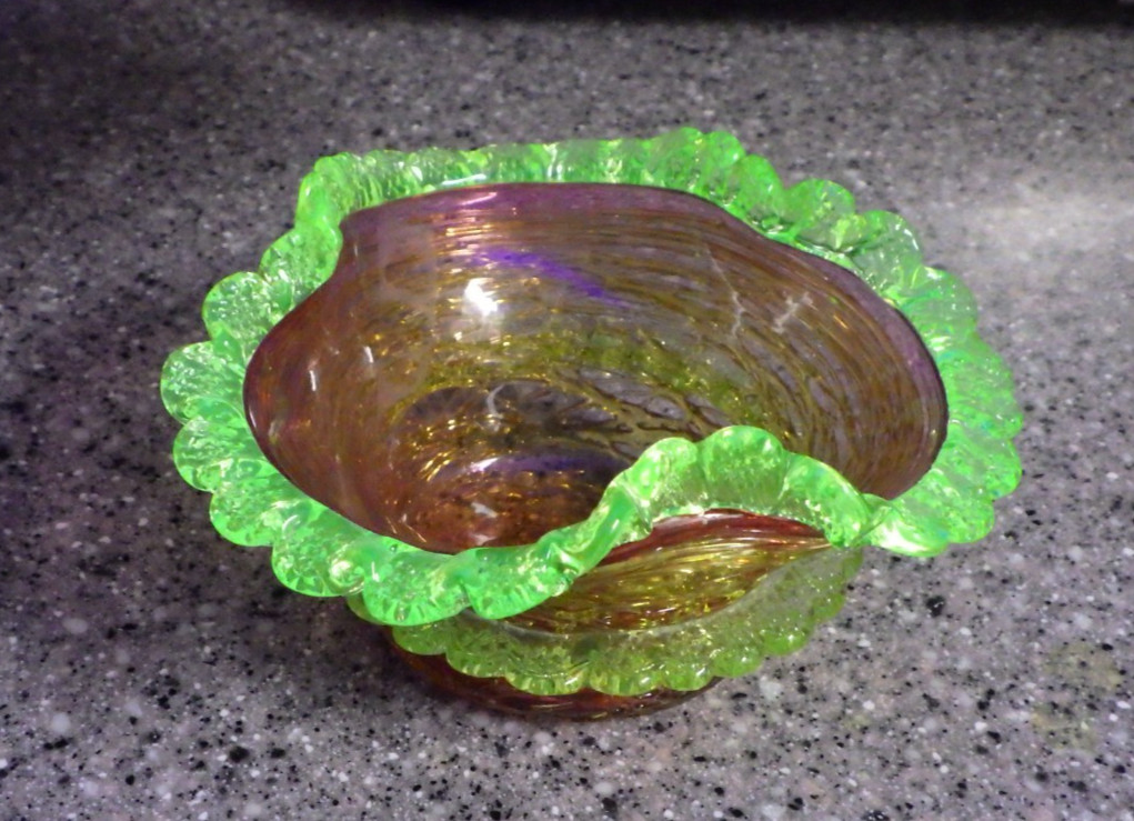 Antique Vintage Victorian Cranberry & Uranium Art Glass Bowl BK