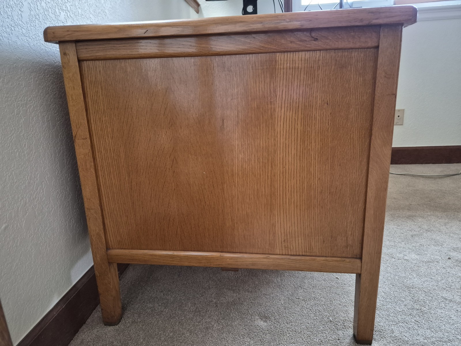 Compact Executive Vintage Solid Wood Desk 42″x29’x30″ Jasper Fine REAL Wood Co