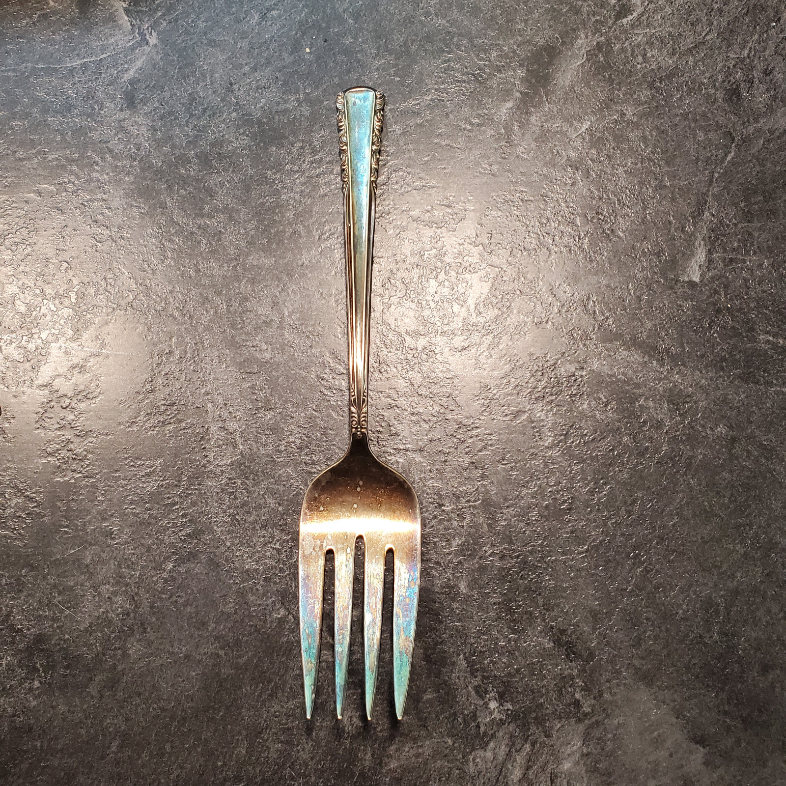 Holmes Edwards Silverplate MAY QUEEN COLD MEAT FORK- 8 3/4″ no monogram