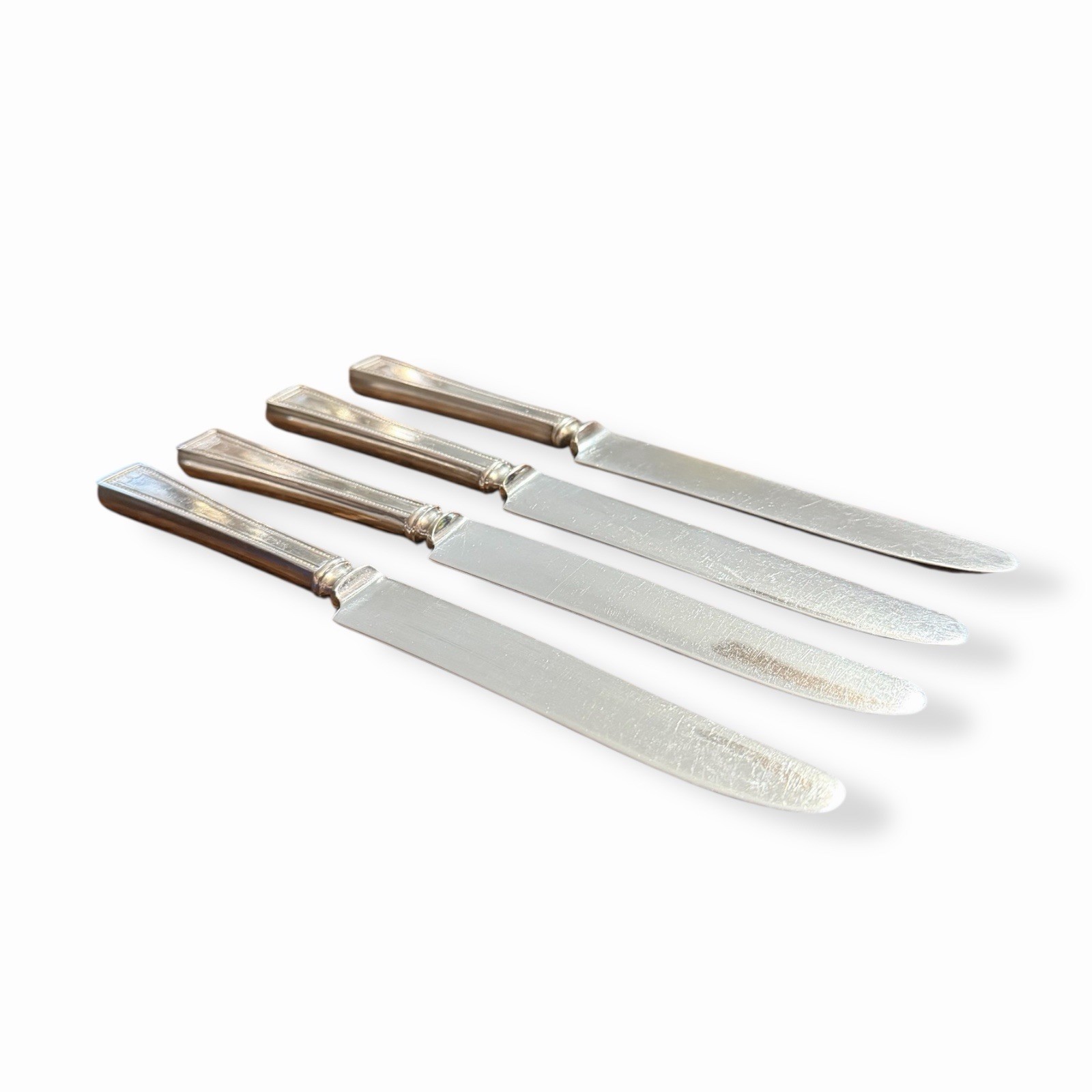 1923 Tudor Plate Baronet/Algonquin Flatware Knives – lot of (4)