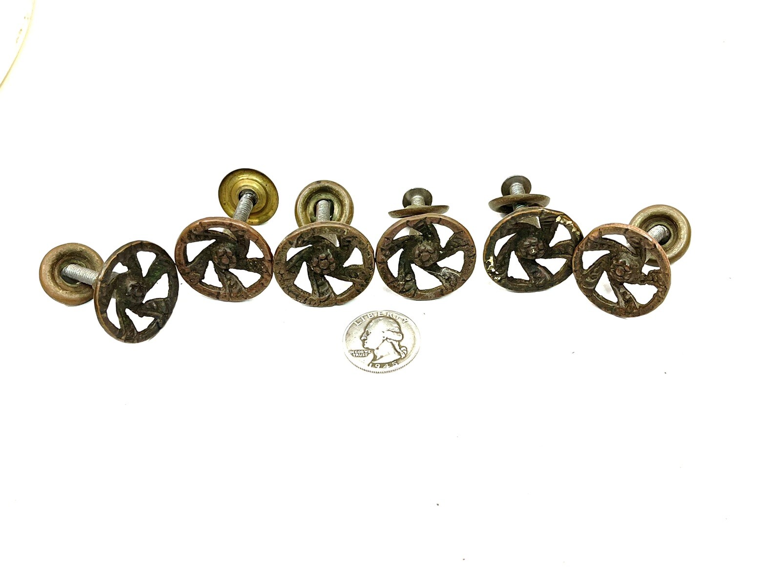 Set Of 6 Antique 1.25″ Cast Brass Drawer Pulls Door Knobs