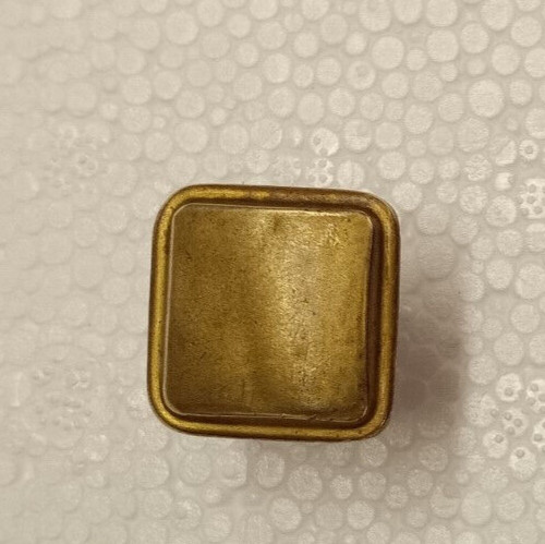 ANTIQUE BRASS 3/4 INCH SQUARE DRAWER OR DOOR PULLS WITH SCREW -IN SHANK