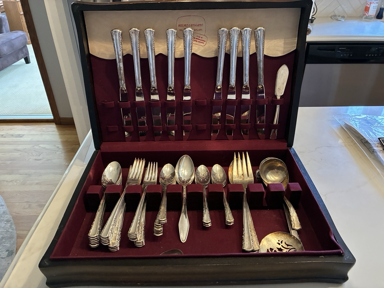 Vintage Holmes & Edwards May Queen 59 Piece Silverplate Tableware Set in Chest
