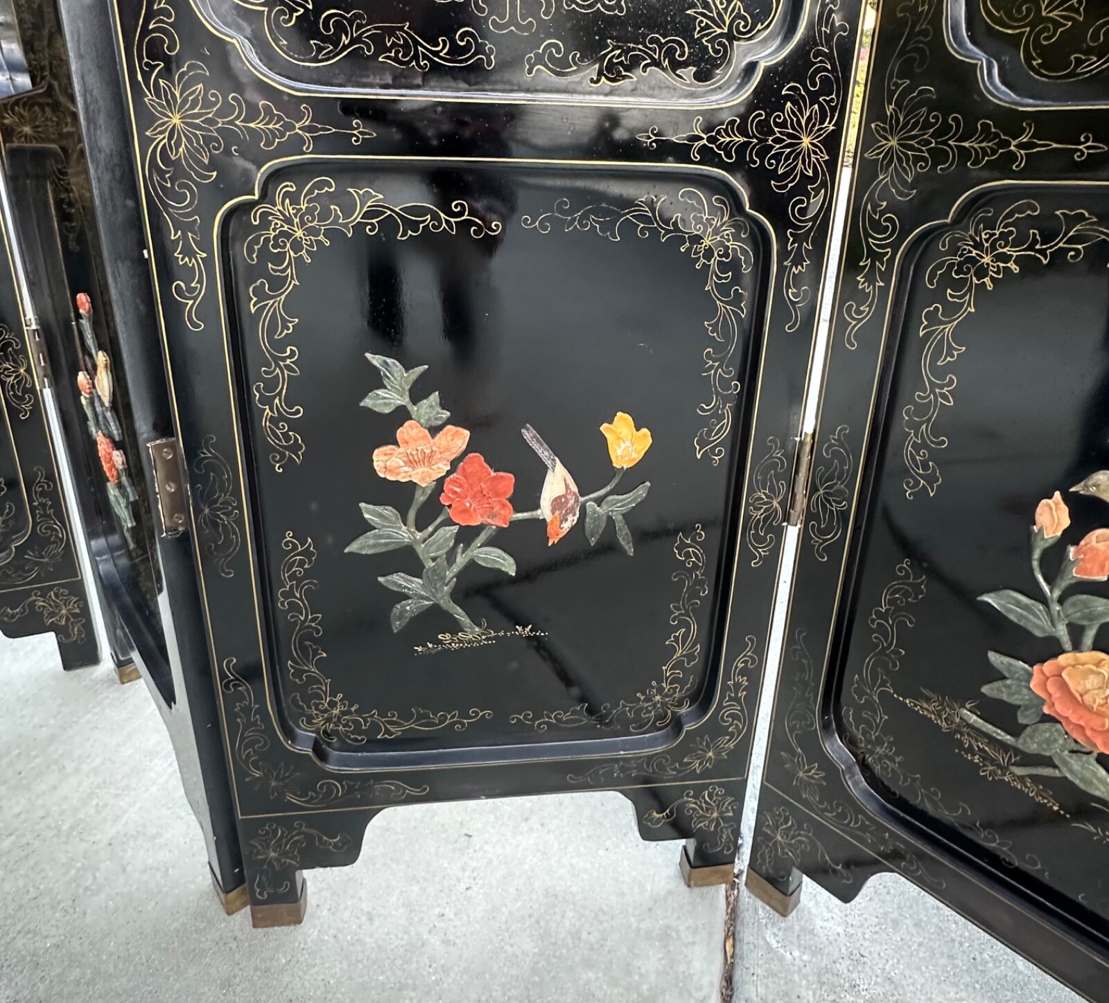 Large Six-Panel Chinese Hardstone & Lacquer Folding Screen Chinese, Early 20 C