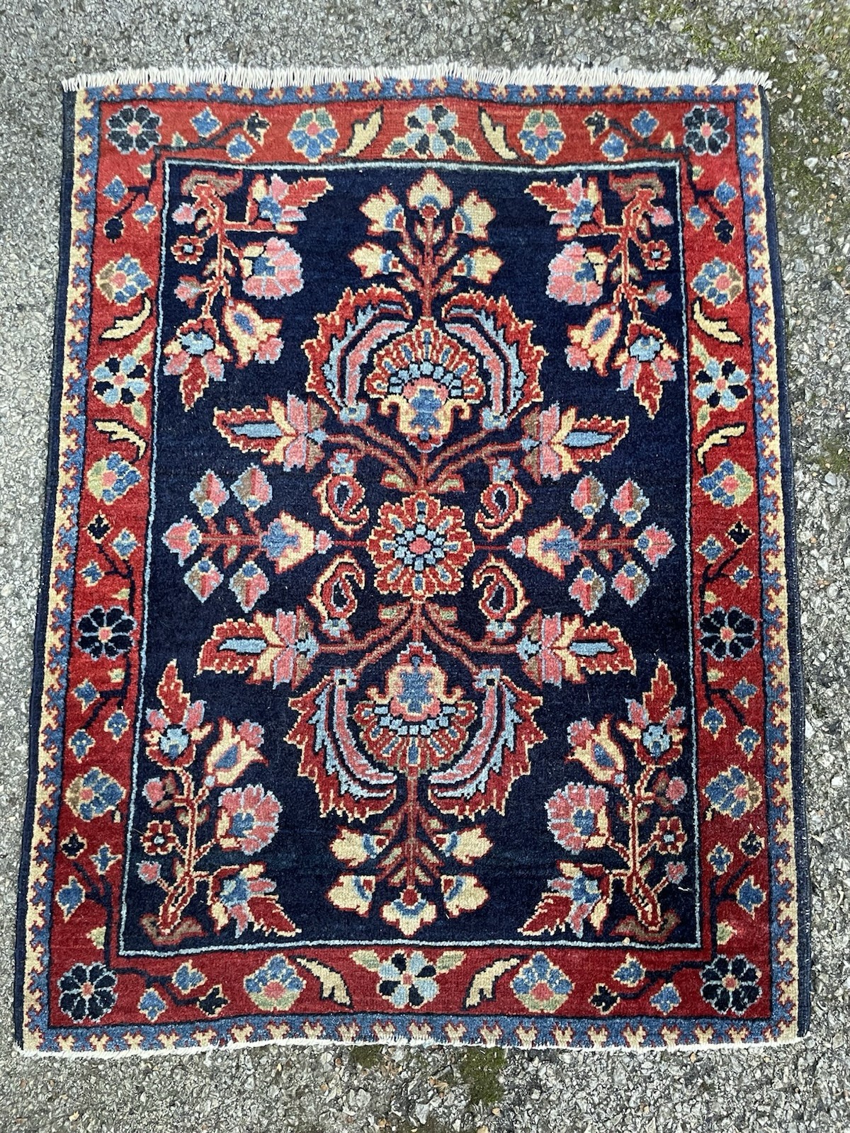 Beautiful Antique Oriental Rug 24”x30” Ferahan Serapi Tribal Rug Heriz