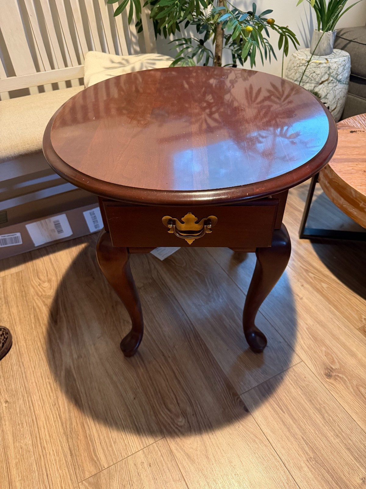 Broyhill Cherry Oval End Table-Queen Anne Single Drawer Oval Solid Wood