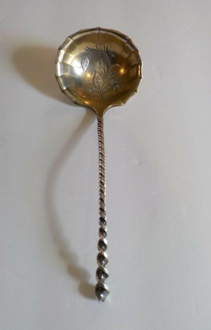 Towle Pattern No. 128 Sterling Silver Partial Gilt Sauce Ladle, 30 grams