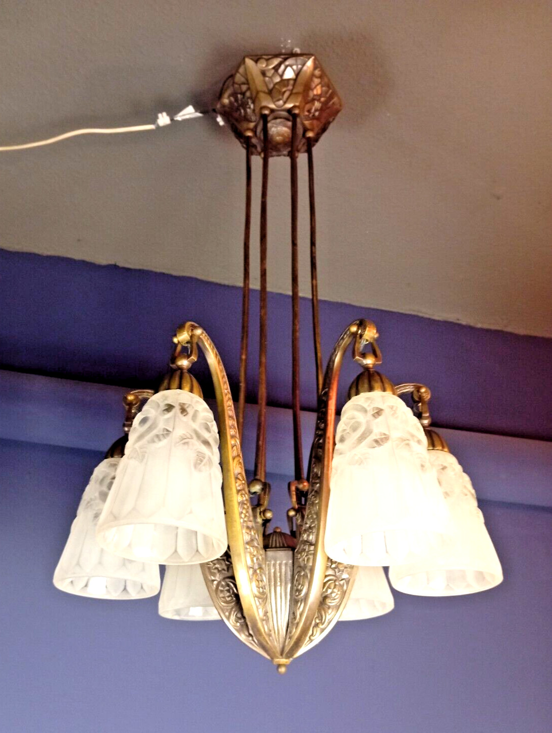 Original,- french ” Art Deco ” ceiling – lamp – sidned ” Degue ” – 1920/30