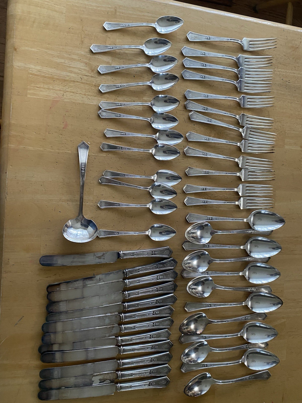 Rogers La Touraine 1920 Silverplate Flatware 49pc Set – Monogram F