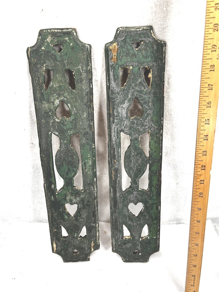 antique wood trim fragments carved hearts green paint 4.5×20.5 original 19thc