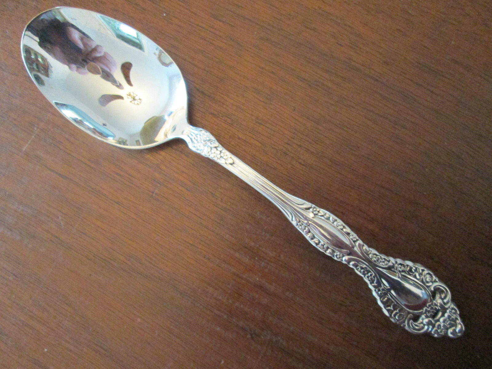 PIERCED RELISH SPOON Vintage ROGERS ONEIDA silverplate VICTORIAN CLASSIC pat EXC