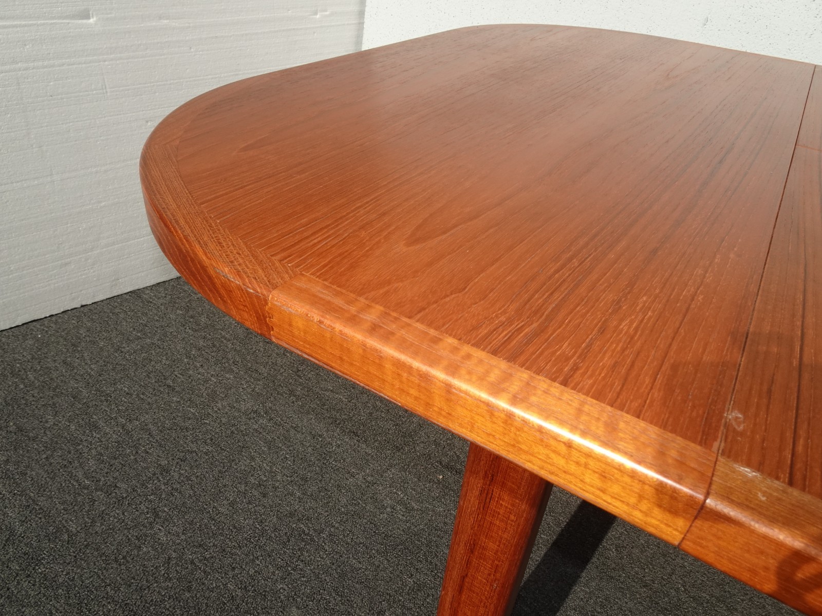 Mid Century Scandinavian Extendable Dining Table by Diethelm Scanstyle D-Scan