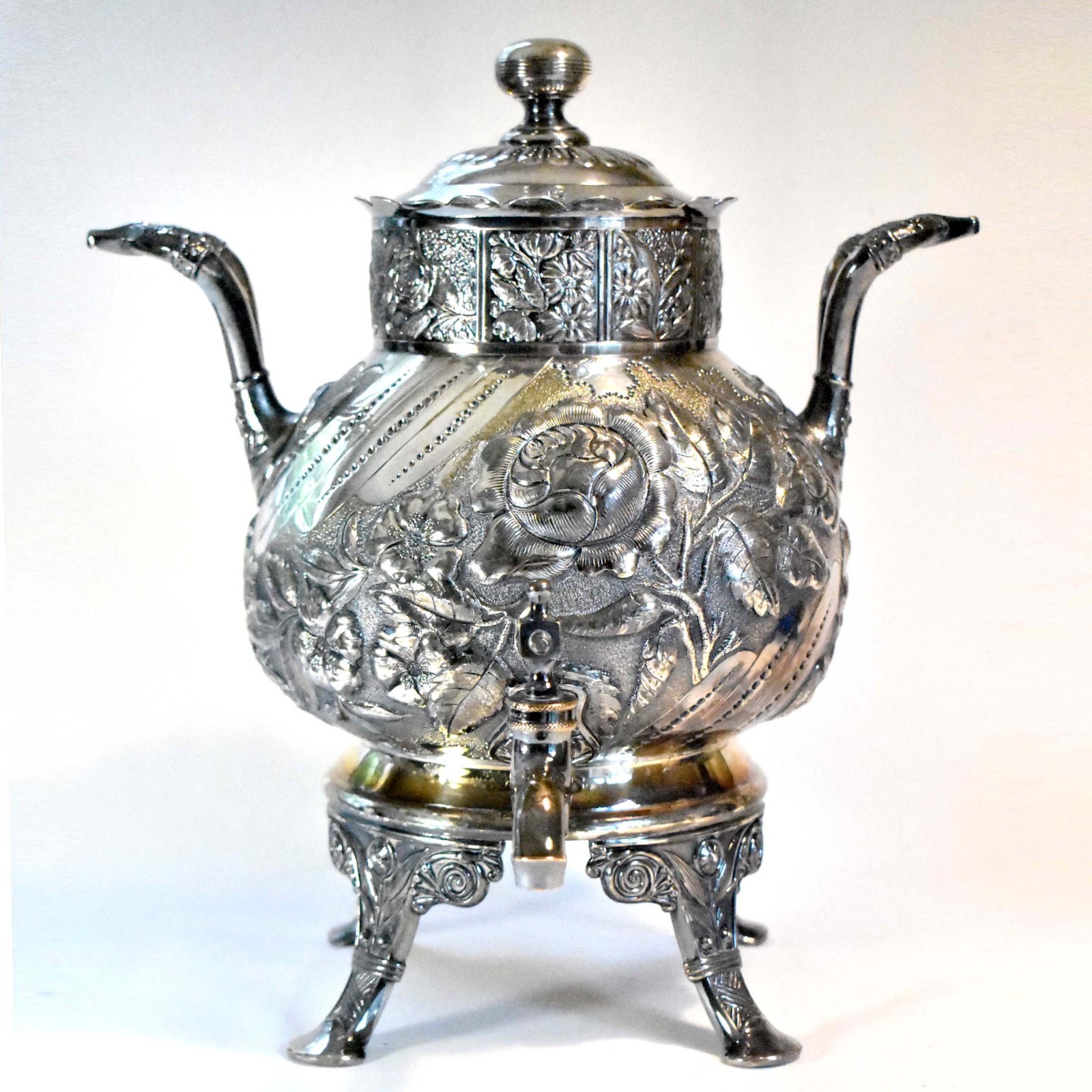 Magnificent 1890 Urn – Pairpoint Quadruple Silverplate -Floral Repoussé – 1 gal.