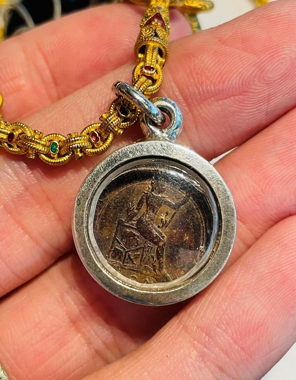 Talisman Amulet Magic Solos Mongkol Coin Arjarn O Charm Wealthy Protection Hot