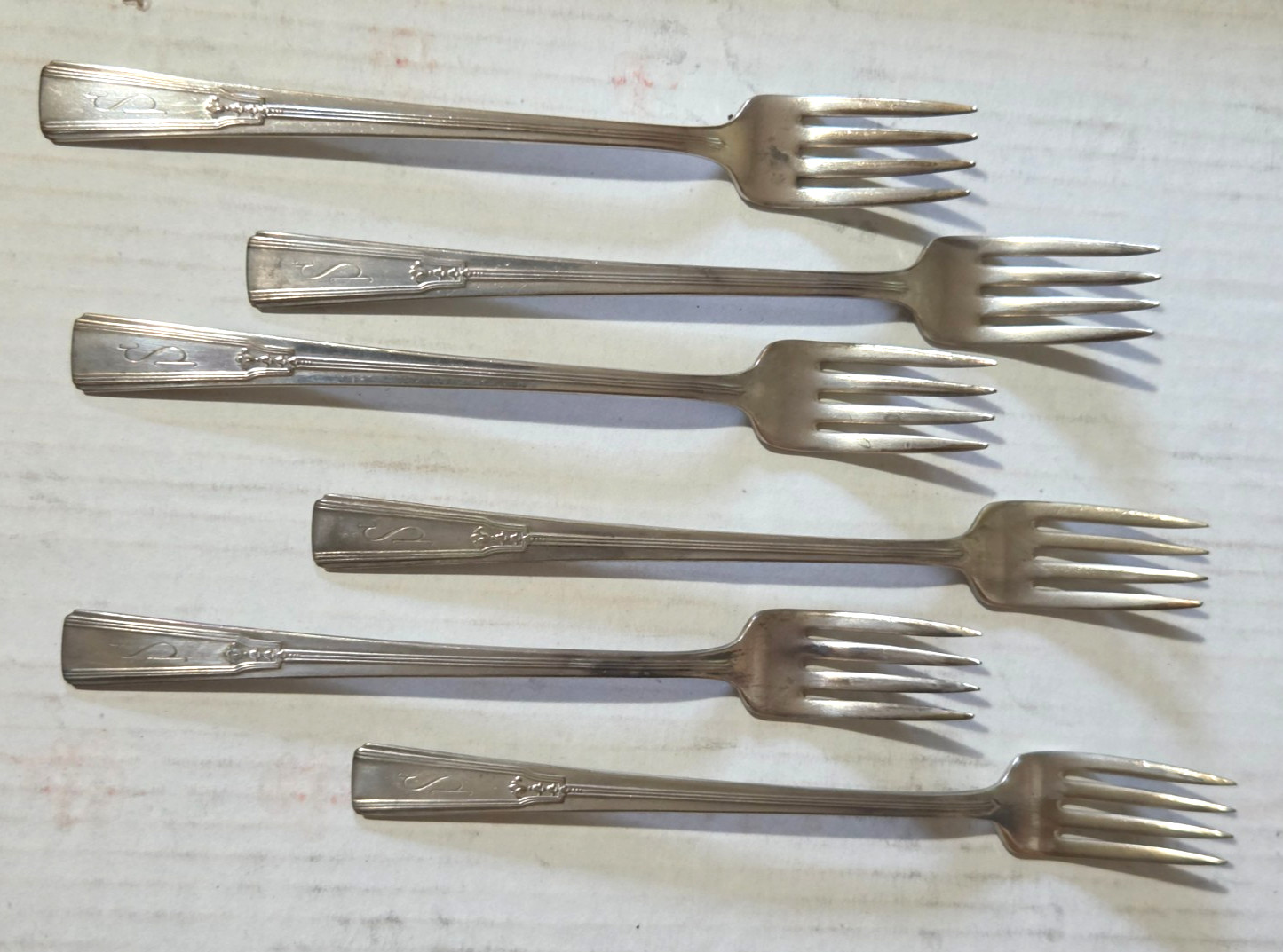 WM Rogers Mfg Co IS Revelation Extra Silver Plate 6 Forks