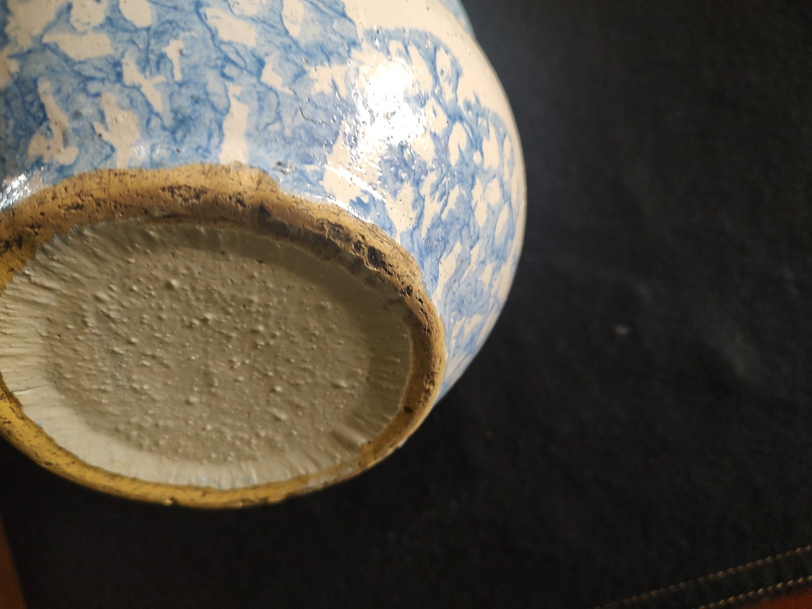 Vintage Blue and White Stoneware Spongeware Spittoon Cuspidor Stoneware – AS-IS
