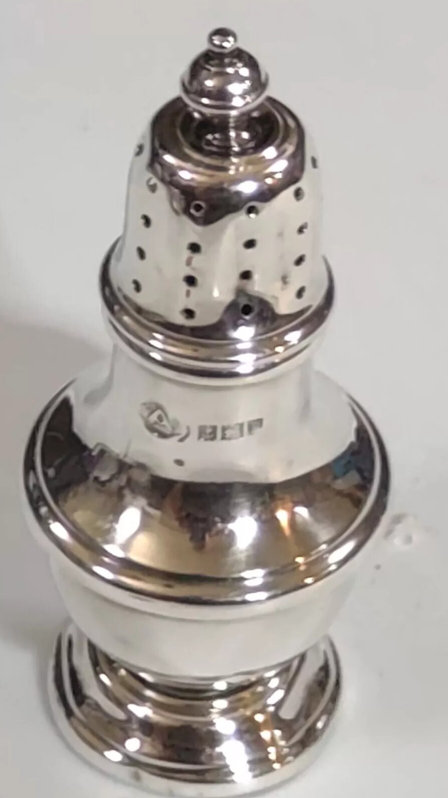 Sterling Silver Salt Shaker 26 Grams .925 Silver 1/2″ Tall Cute Home Decor