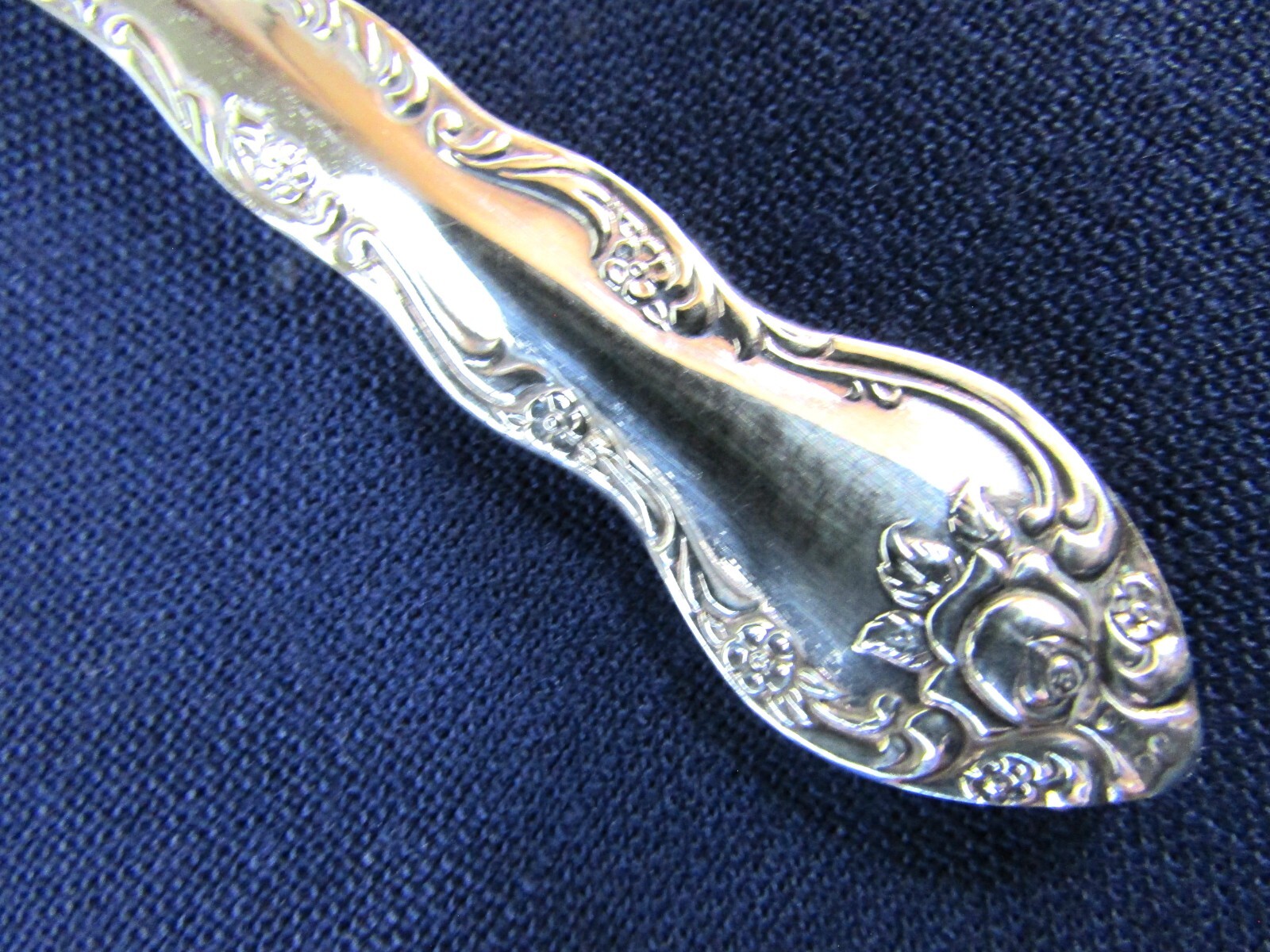 SUGAR SERVING SPOON! Vintage INTERNATIONAL silverplate: ABBEY ROSE pattern: EXC