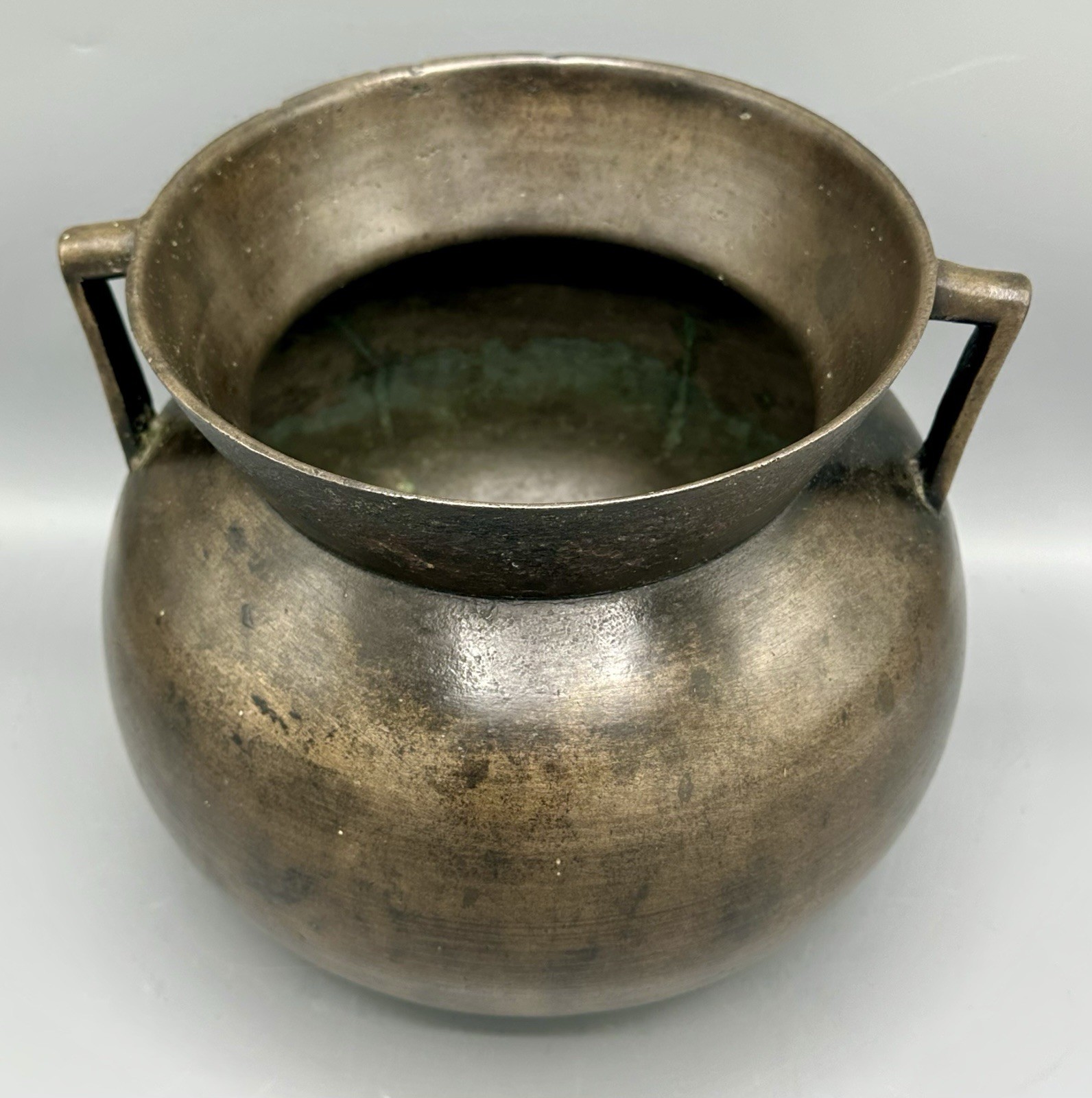 Antique Bronze Cauldren Large Grapen Twin Handled Pot c17th C 10.5” 27x22cm