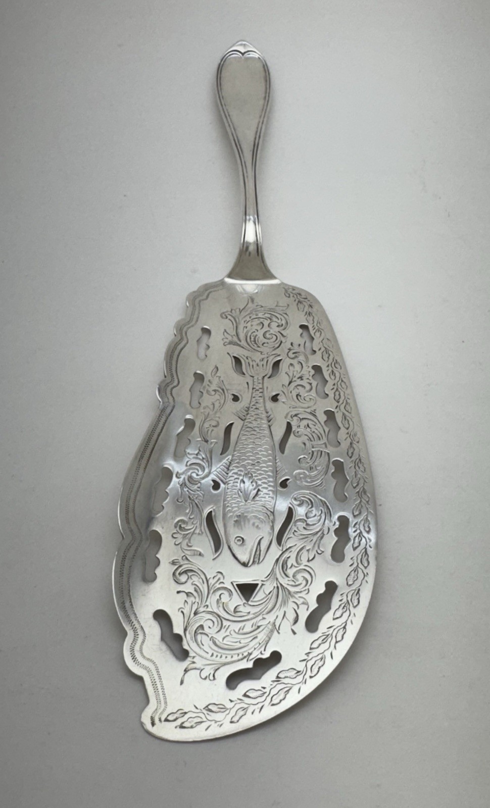 A Superb Newel Harding & Co Boston Mass Pure Coin Silver Fish Slice Server 1850