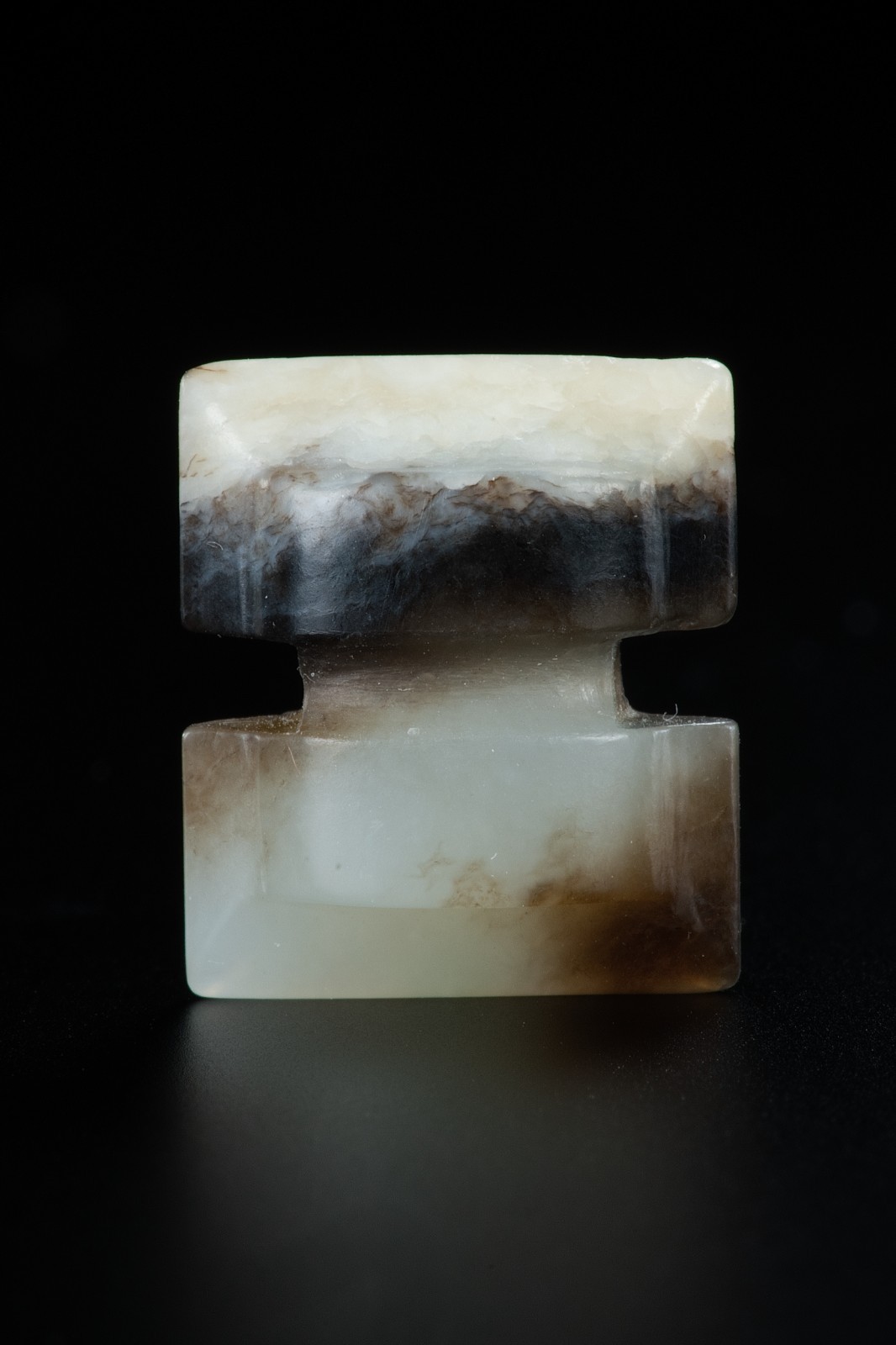 Rare Chinese I-shaped Jade Pendant the Han dynasty 206 B.C.-220 A.D.