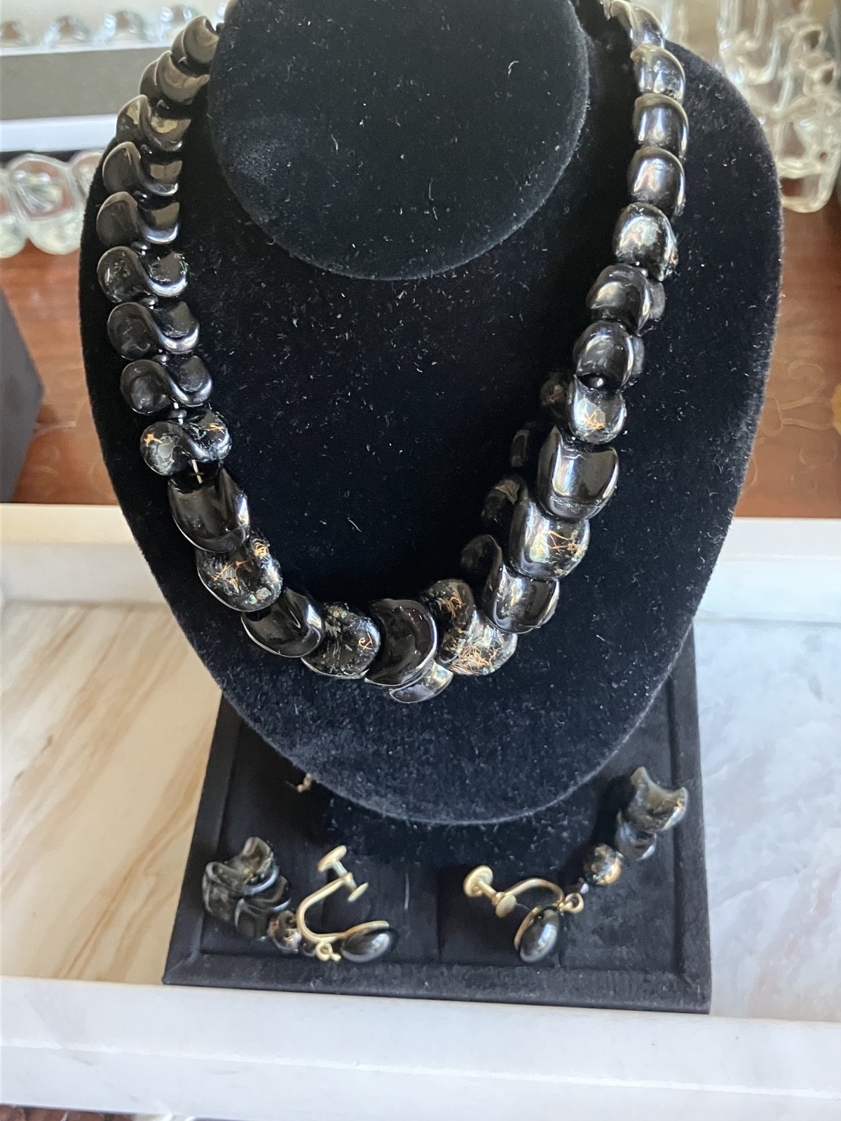 VINTAGE WESTERN GERMANY MARK BLACK GLASS BEAD NECKLACE SCREW BACK EARRING SET