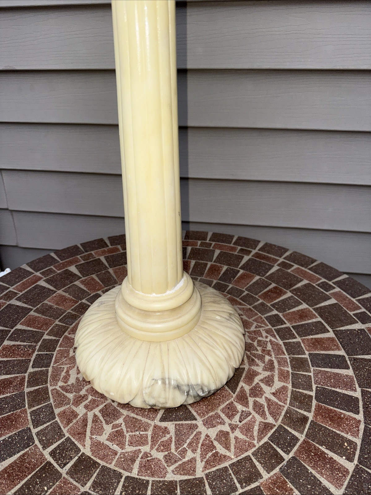 Alabaster Stone Side Table Made In Italy For Restoration. Chipped. Pickup Only