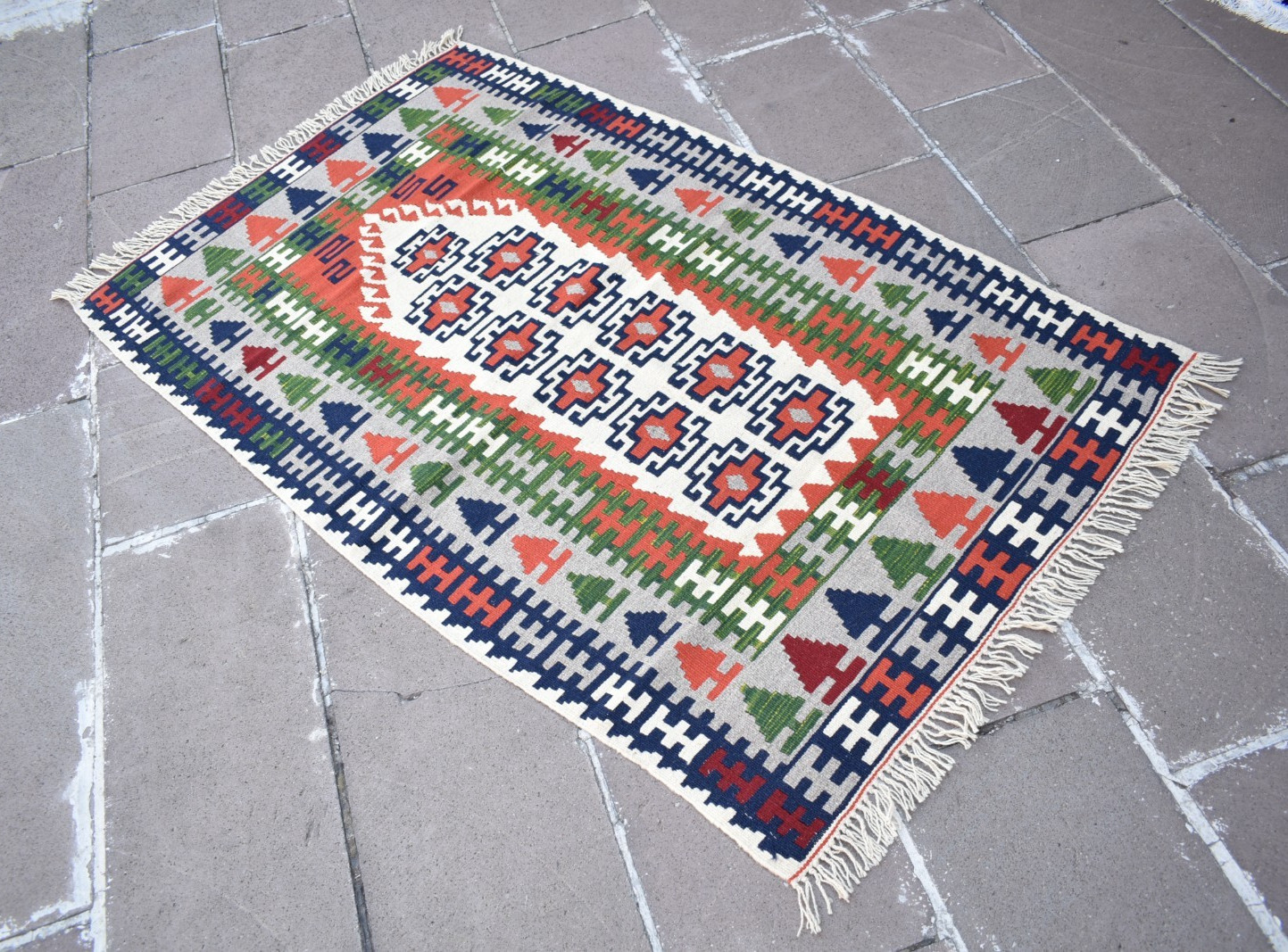 Vintage Turkish Rug 41” x 66” Anatolian Kayseri Prayer Rug Home Decor Wool Rug