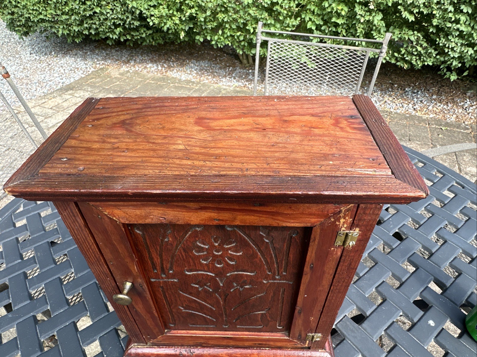 PRIMITIVE ANTIQUE WOODEN CABINET CUPBOARD 2 SHELF NORTHERN CARVED PANEL DOOR