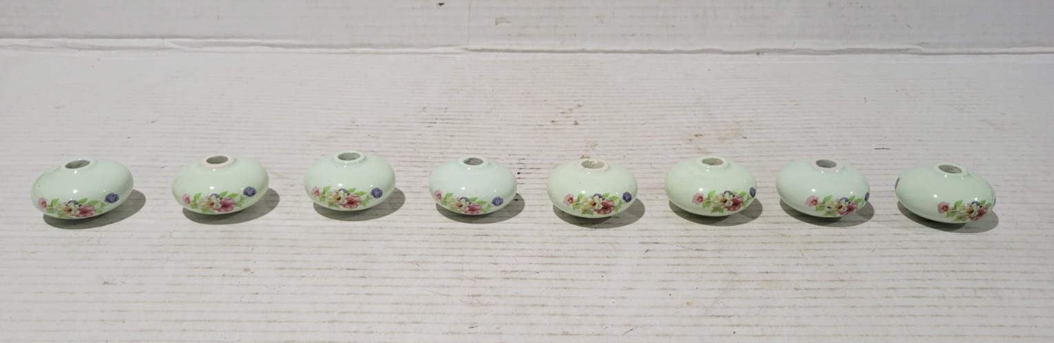 8 – Vtg Floral Porcelain Ceramic Round Bed Post FINIALS
