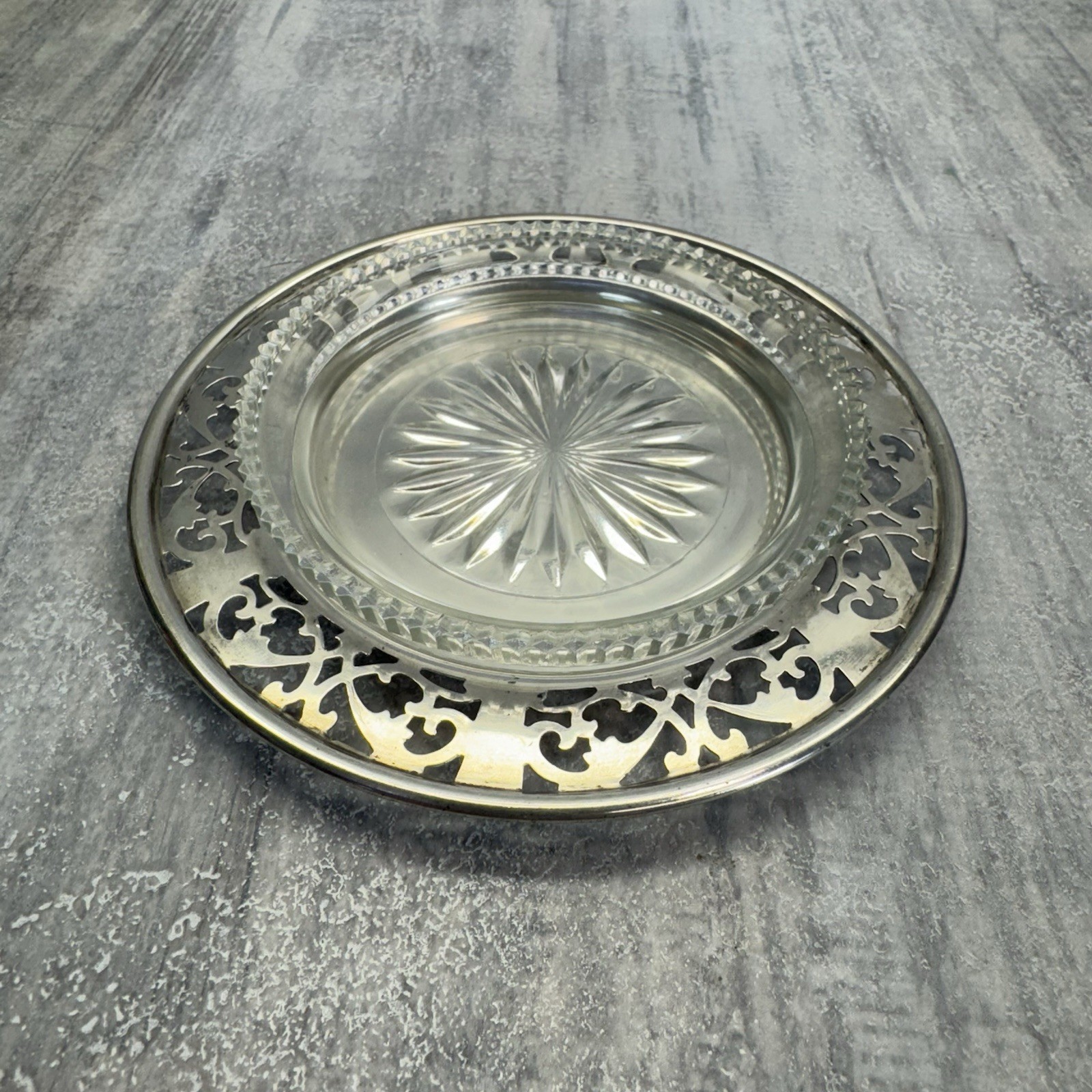 Vtg Roden Brother Sterling Silver Ashtray With Glass Insert 53 Grams 1.9 Fl Oz
