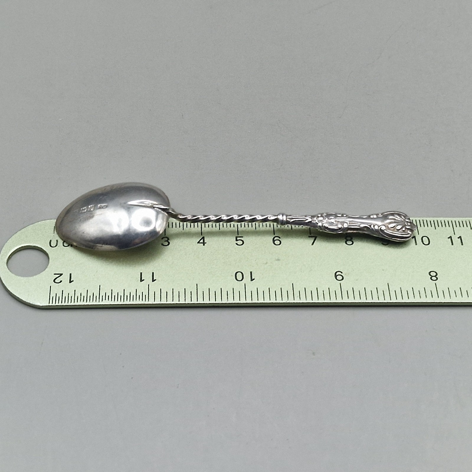 Antique Sterling Silver Kings Pattern Teaspoon by William Devenport 1939