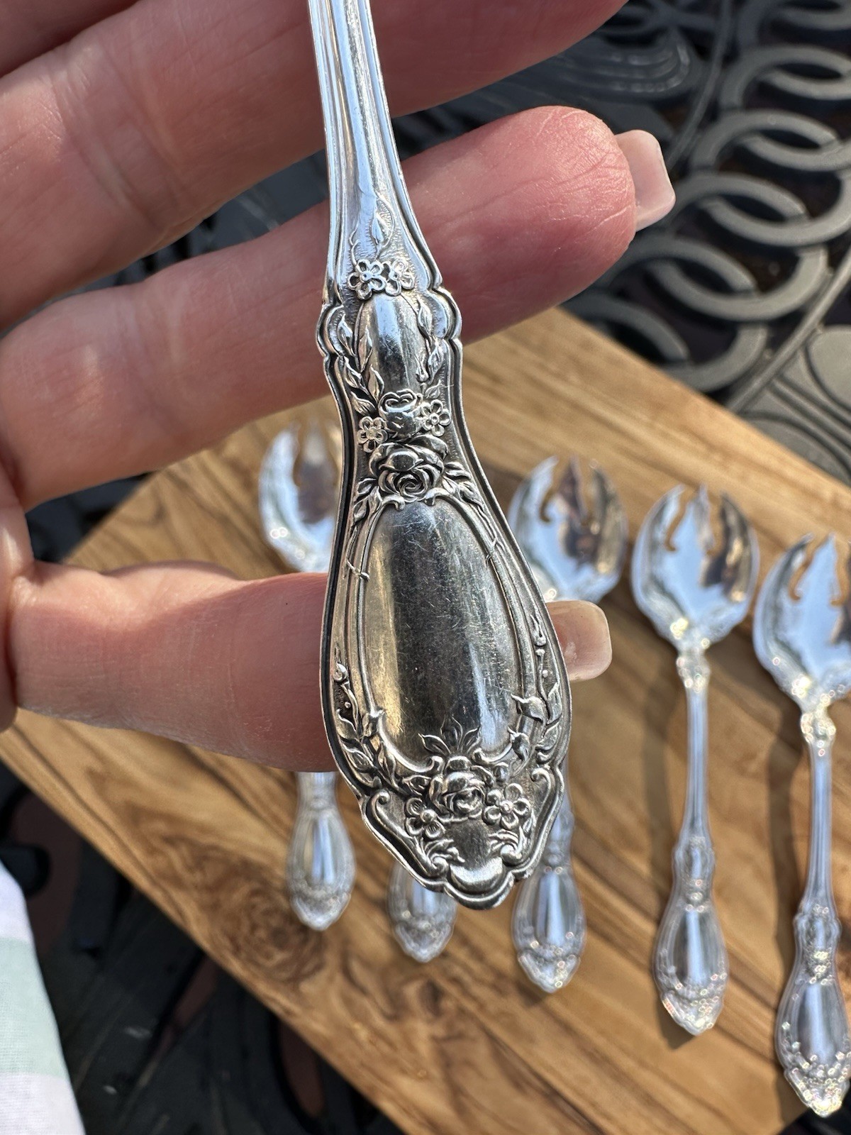 1847 Rogers “Sharon” Silverplate Ice Cream Fork Set – Flatware Lot of 6 -BUY NOW