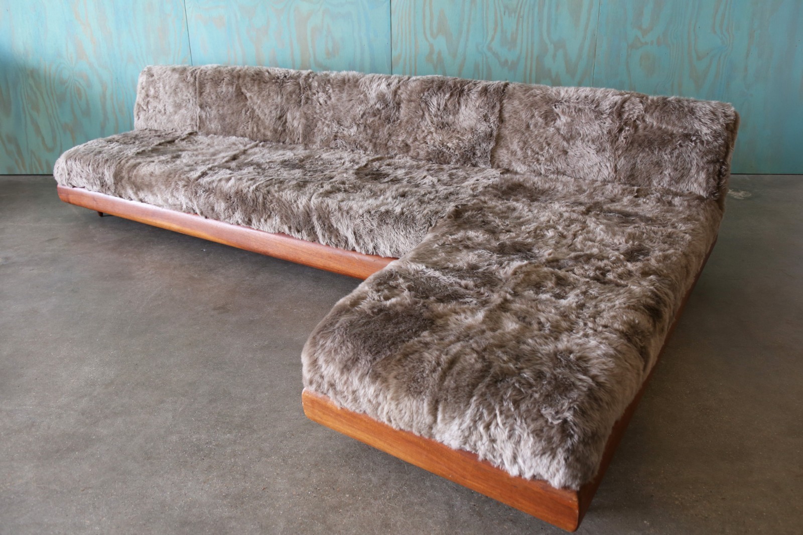 1960s Boomerang Sofa by Adrian Pearsall in Icelandic Sheep Wool