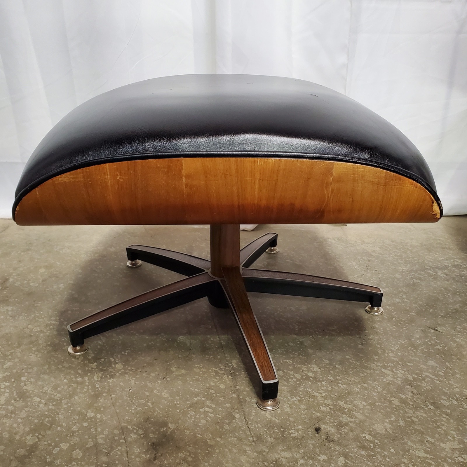 Drexel Declaration Lounge Chair & Ottoman By Kipp Stewart & Stewart Macdougall