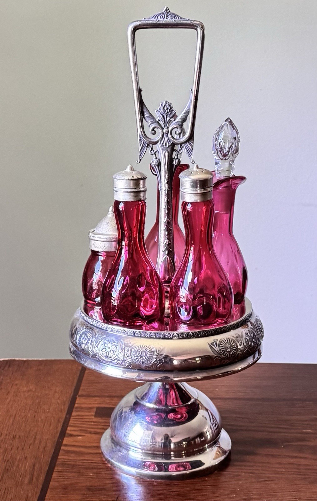 Antique Middletown Plate Co Victorian Revolving Cruet Set Cranberry Glass 16.5”