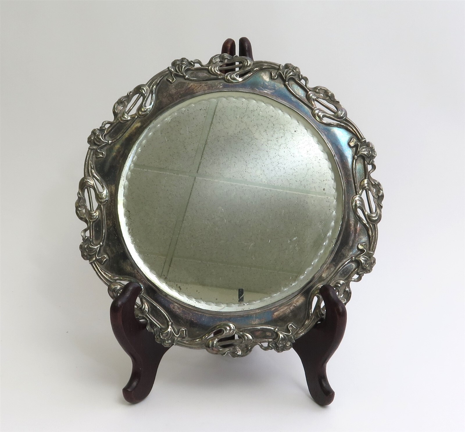 Antique Apollo Silver Company 855-8 Quadruple Plate Plateau Mirror 10.5″ Diam.