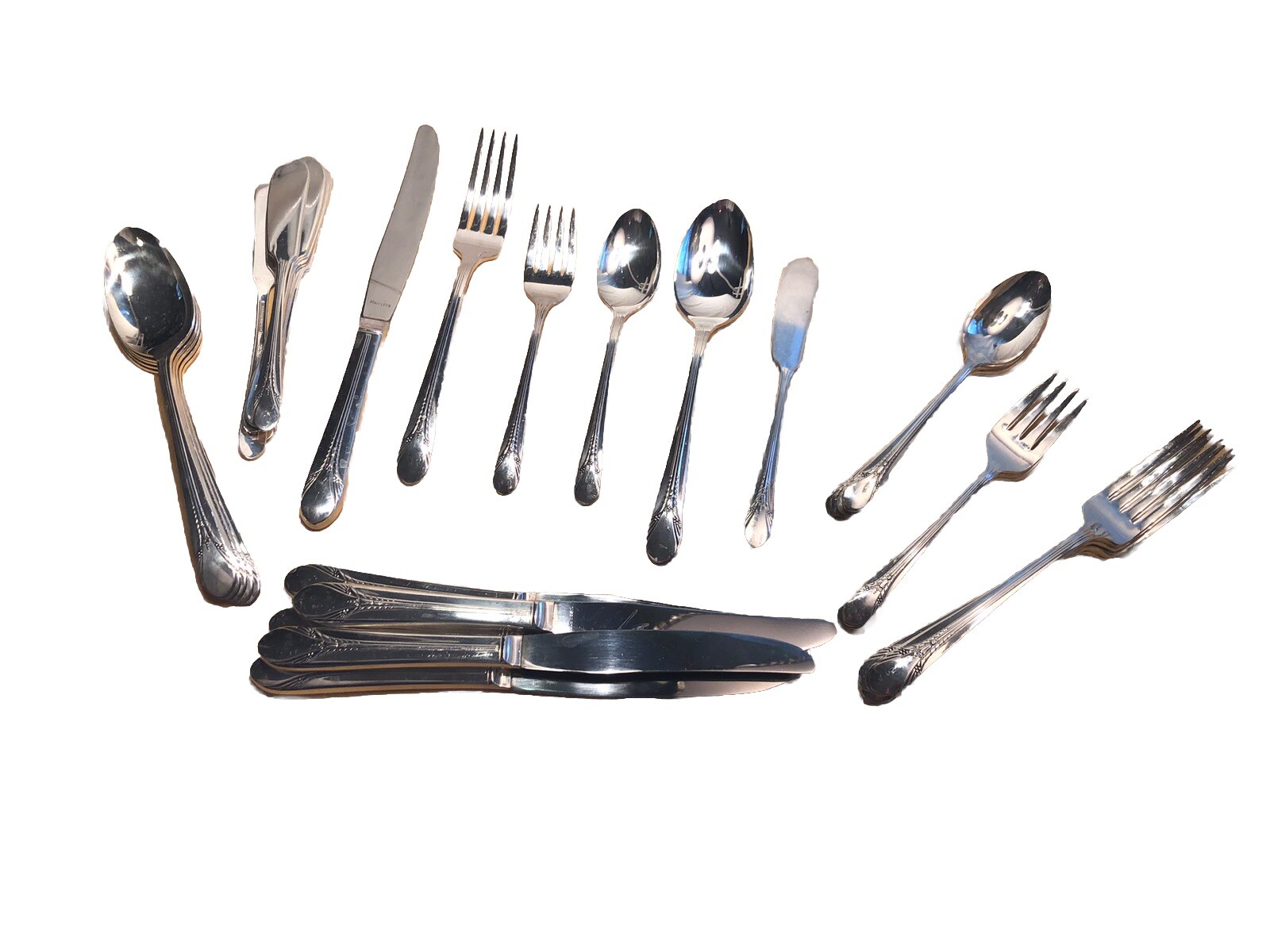 Antique 1941 INHERITANCE FLORAL WM ROGERS ORIGINAL MFG Co. Flatware 36 Pieces
