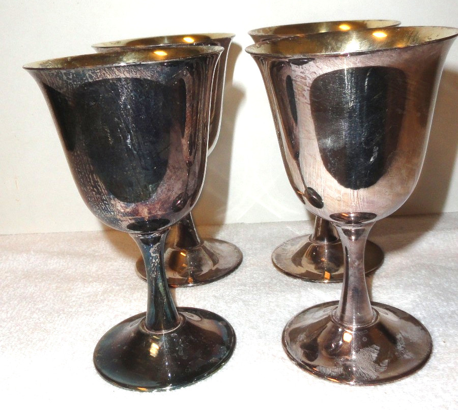 SILVER PLATED GOBLET OR PARFAIT CUP Set of 4 Marked Silver Plate w a Crown Swan