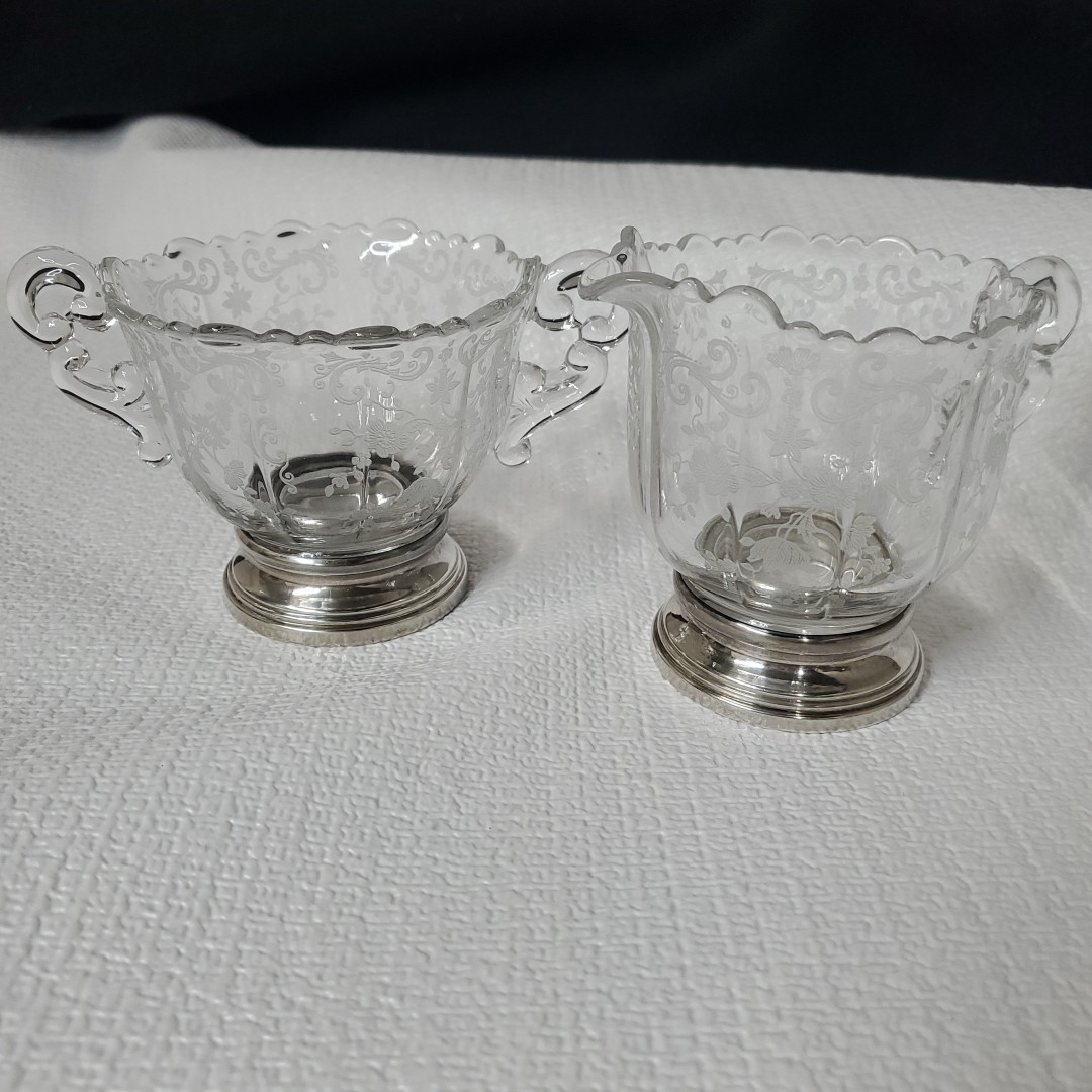 SHEFFIELD SILVER CO. USA STERLING & ETCHED CAMBRIDGE CRYSTAL CREAMER & SUGAR SET