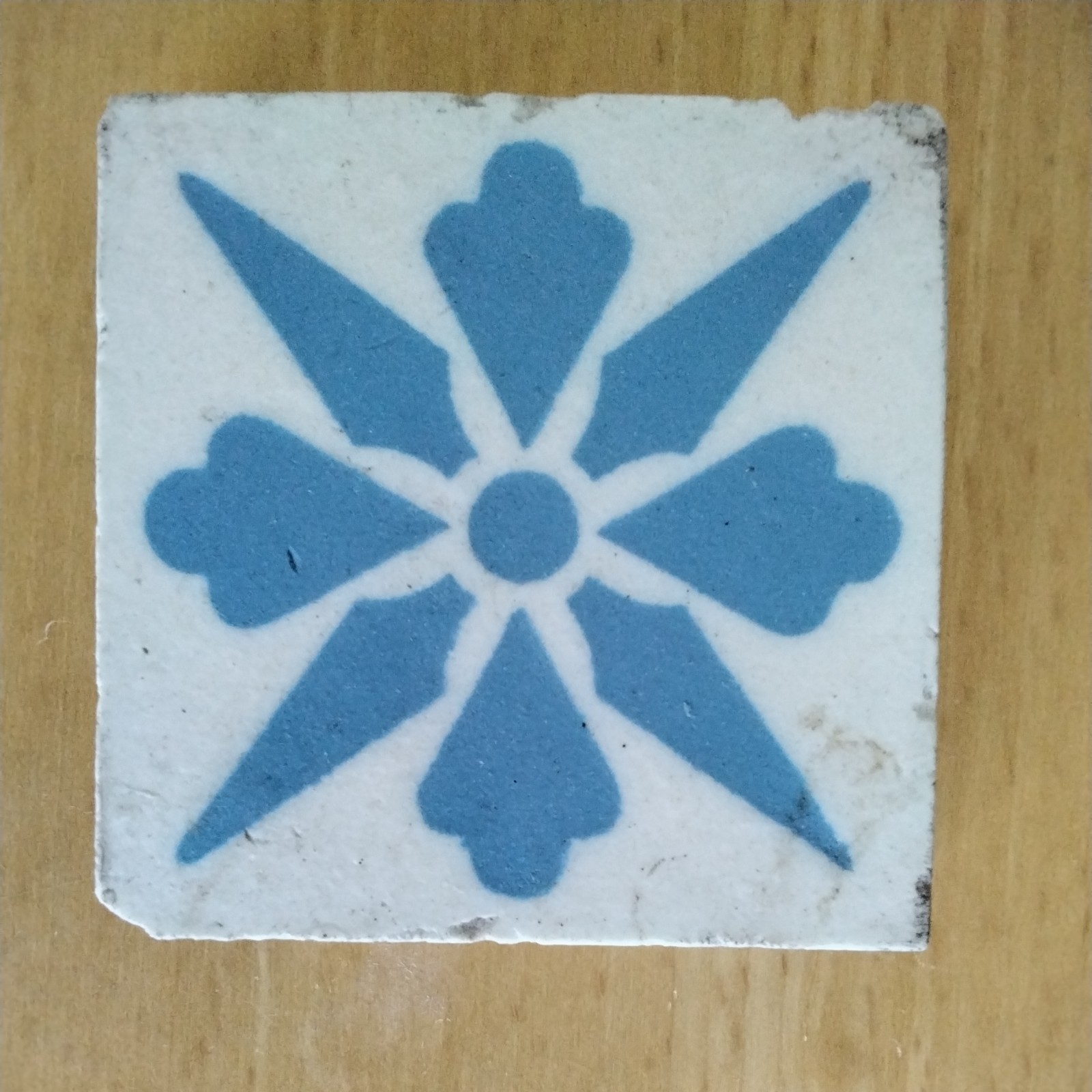 Minton & Hollins Gothic Arts & Crafts Aesthetic Tile Pugin ? Mintons C1860 ? 2″