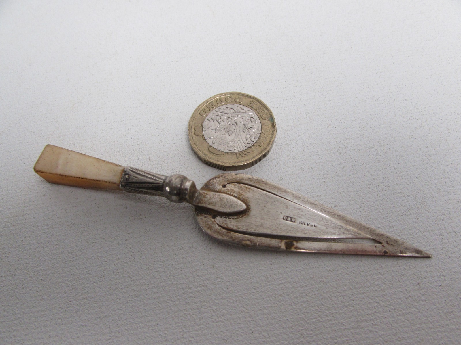 (ref288CEA) Small antique bookmark solid silver and mother of pearl