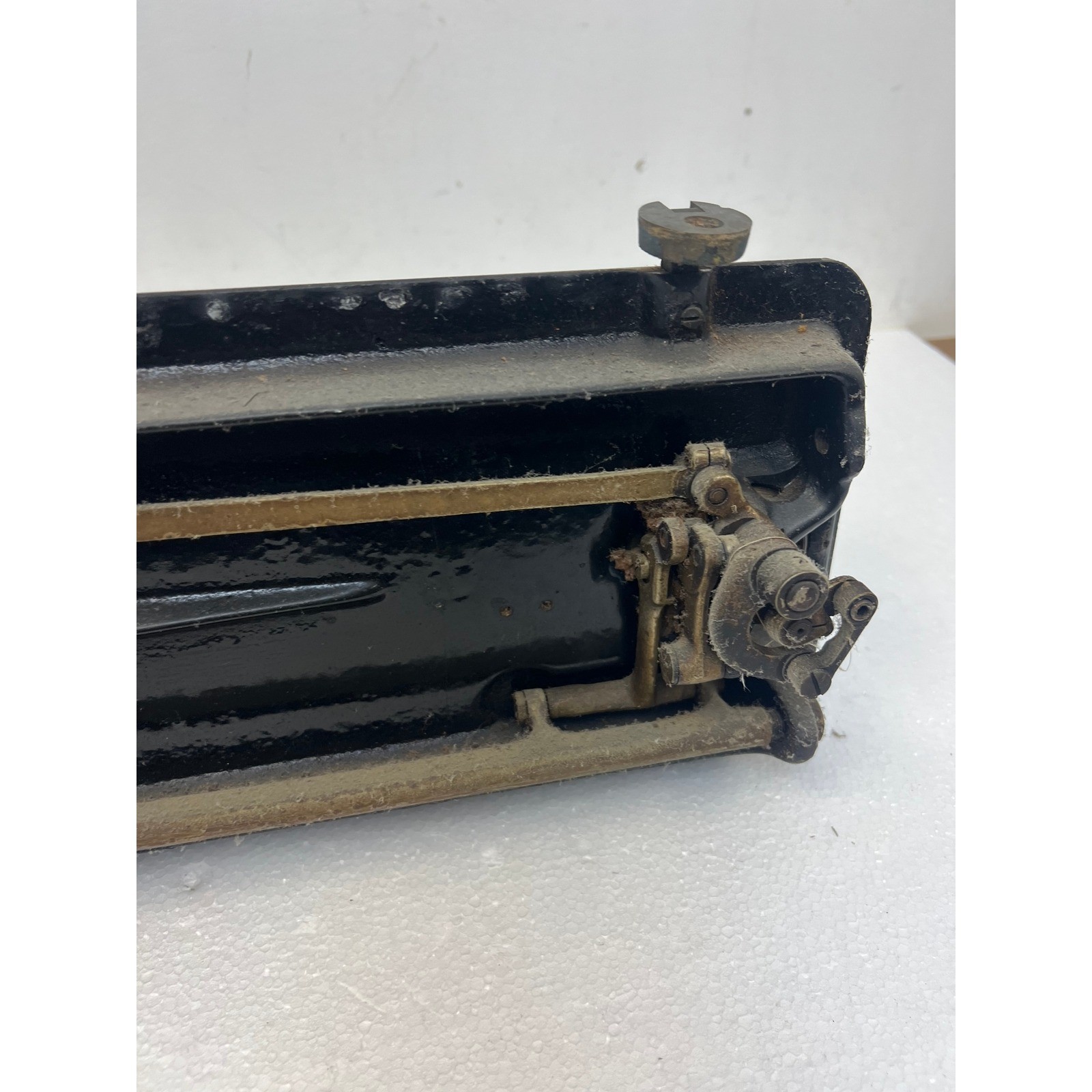 Vintage Singer 66 Sewing Machine Head Red Eye Decals Cast Iron Parts Restore