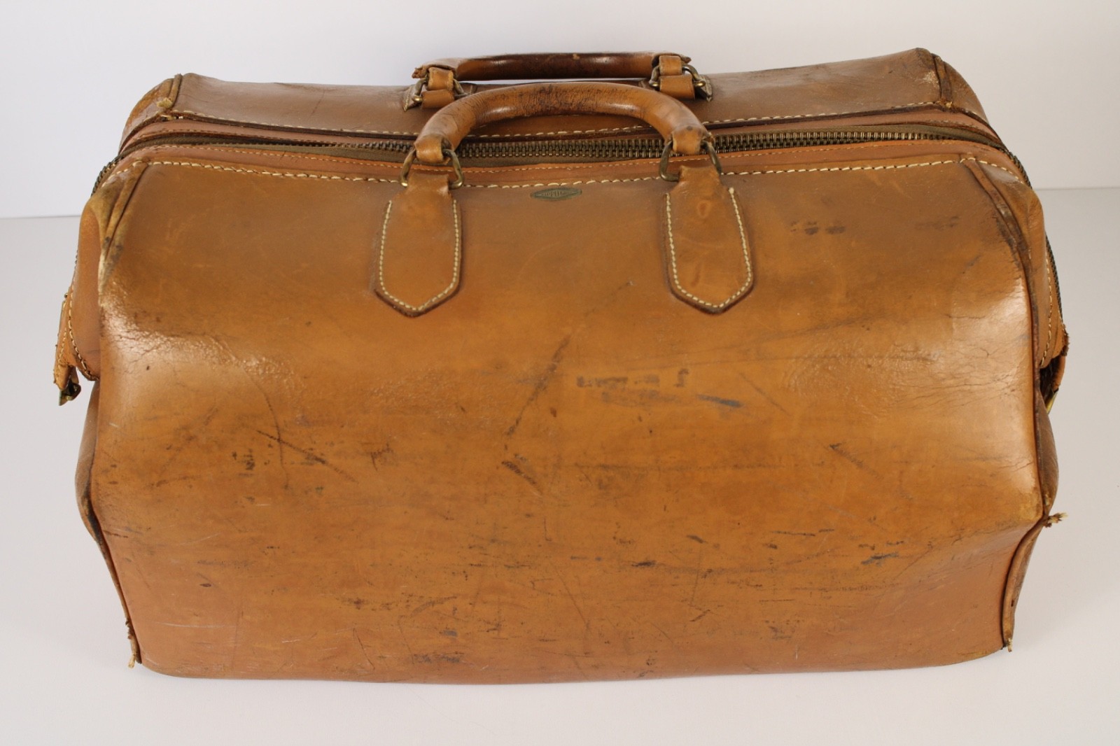 Antique 1800s Doctor’s Satchel Medical Bag Genuine Cowhide Leather 20x11x10 in