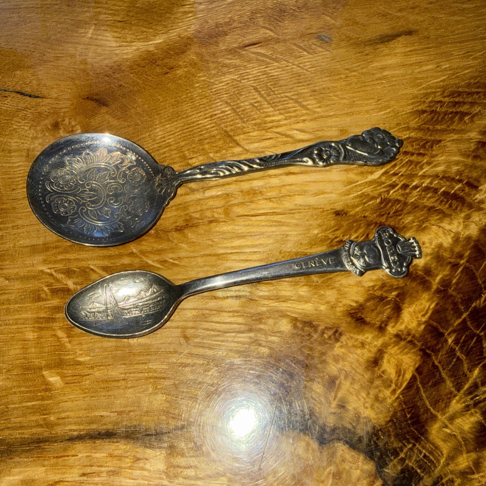 Nils Johan Sweden NIJ4 Silverplate Bon Bon Serving Spoon 4 3/4″ And Rolex Spoon