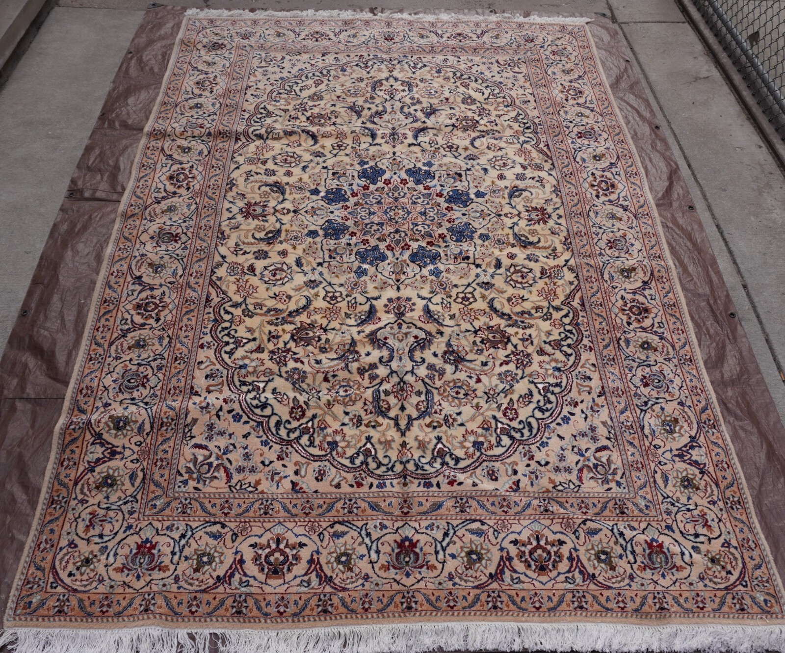 Silk & Wool Nainn 6’9″ x 10’9″ Hand Knotted Gold Beige Ivory Blue Elegant Rug